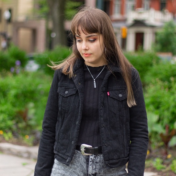 Black Levis Sherpa Jacket - Picture 3 of 6